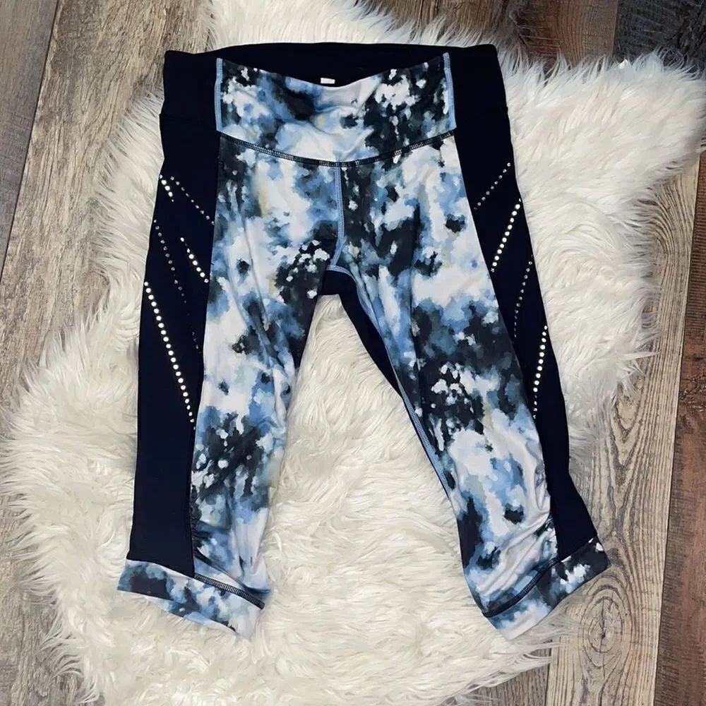 Lululemon Stop At Nothing Crop Black / Mini Blooming Pixie Aquamarine Multi